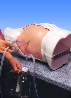 Drenaż klatki piersiowej to symulator do zaawansowanego szkolenia technik ratowania życia. Innowacyjny model realistycznie symulujący tkankę ciała ludzkiego.